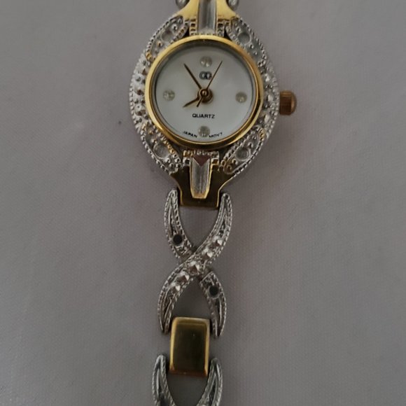 Watch and Bracelet Set Curved X Chain Design - Picture 8 of 9